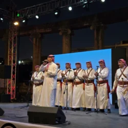 مسرح الساحة الرئيسية في جرش يتزين بالأصالة والتراث واختلاف الثقافات